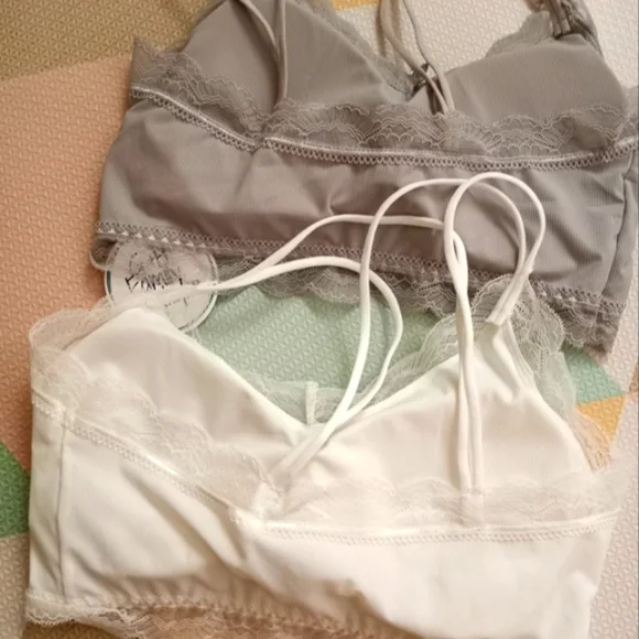 2 BRAND NEW BOUTIQUE  BRALETTES BUNDLE S/M - Picture 5 of 6
